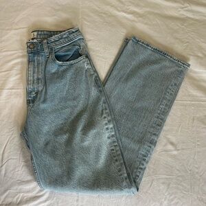 A&F Curve Love 90s Relaxed Jeans Light Wash
